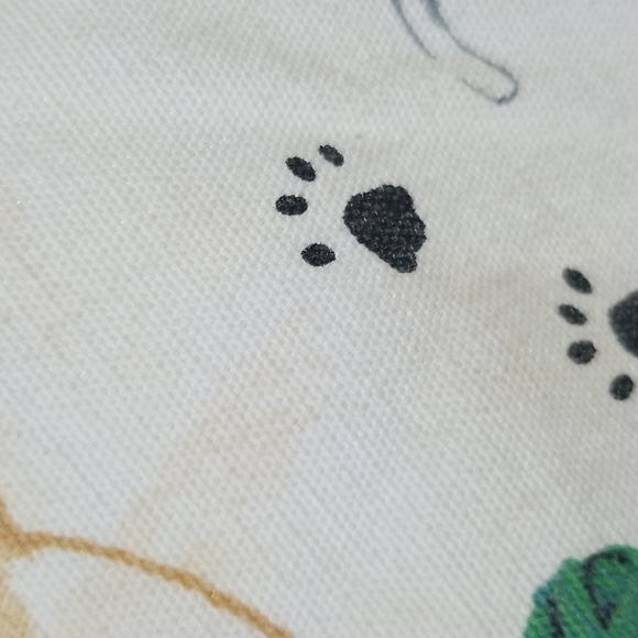 Adjustable Cat Apron - Picture 5 of 6